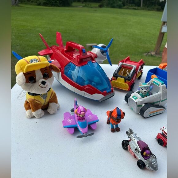 Paw Patrol Colorful Kids Toy Vehicle Set Bundle - Picture 2 of 5